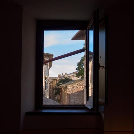 Il Vicolo De Ascesi Apartment อัสซิซี ภายนอก รูปภาพ