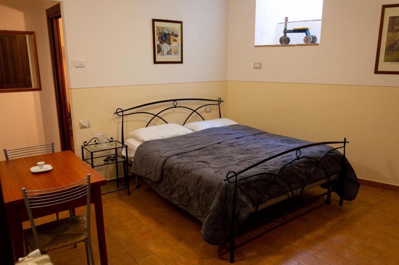 Il Vicolo De Ascesi Apartment อัสซิซี ภายนอก รูปภาพ
