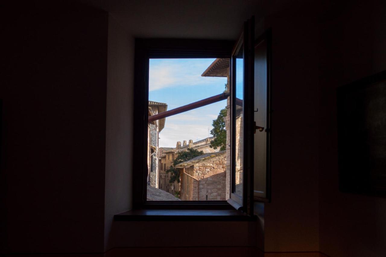 Il Vicolo De Ascesi Apartment อัสซิซี ภายนอก รูปภาพ