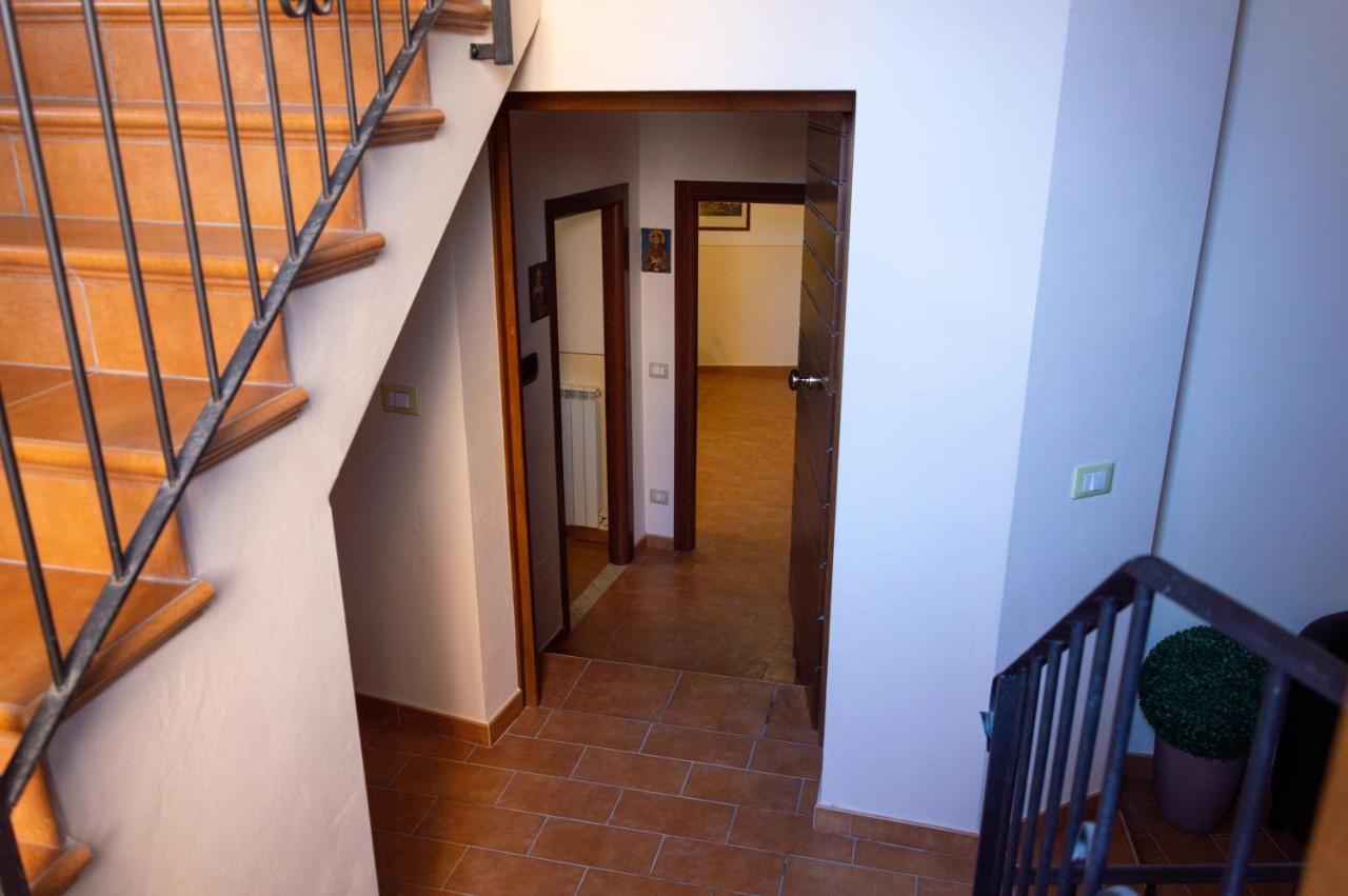 Il Vicolo De Ascesi Apartment อัสซิซี ภายนอก รูปภาพ